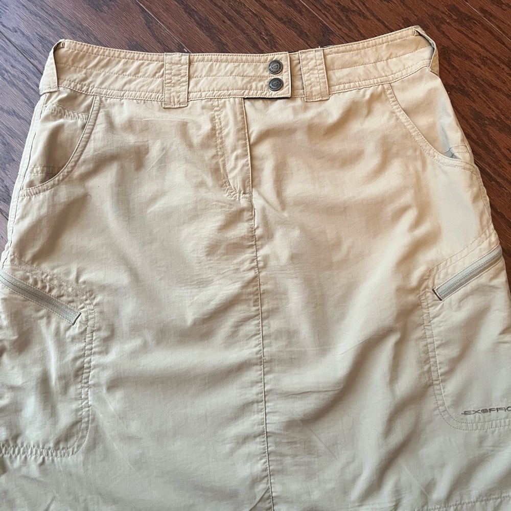 Exoffico size 6 light tan skirt